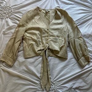 Contemporary Three-Quarter Sleeve Top - Cream